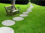 Koło Trawertyn z kolekcji Libet Completto – nowy wymiar ścieżek ogrodowych